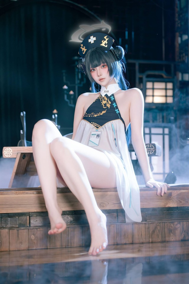 山海经会长的反差魅力!屿鱼Yukako妃咲COS冷艳制服天花板 山海经会长的反差魅力!屿鱼Yukako妃咲COS冷艳制服天花板