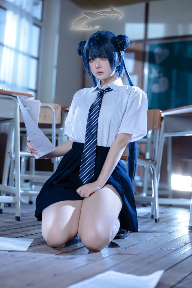 蔚蓝档案JK版妃咲COS:屿鱼Yukako打造高还原冷调校园少女 蔚蓝档案JK版妃咲COS:屿鱼Yukako打造高还原冷调校园少女