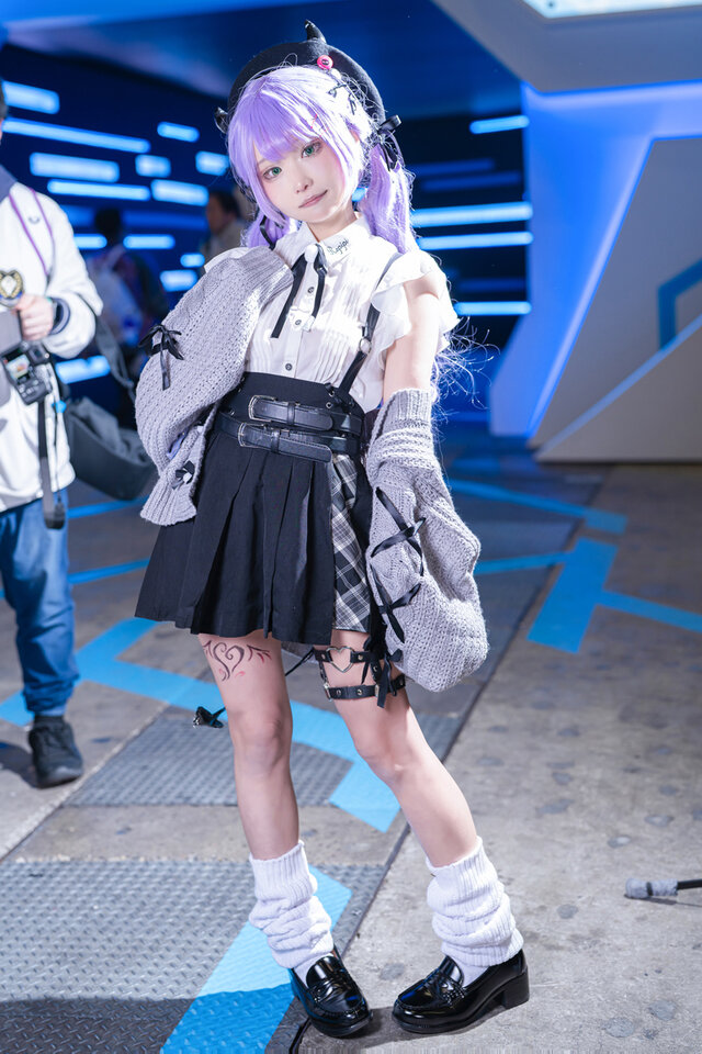 甜晕了!Kurumi常暗永远cos大腿纹身与慵懒毛衣的极致反差 甜晕了!Kurumi常暗永远cos大腿纹身与慵懒毛衣的极致反差
