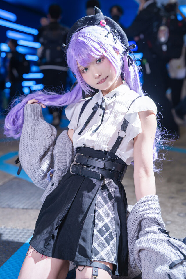 甜晕了!Kurumi常暗永远cos大腿纹身与慵懒毛衣的极致反差 甜晕了!Kurumi常暗永远cos大腿纹身与慵懒毛衣的极致反差