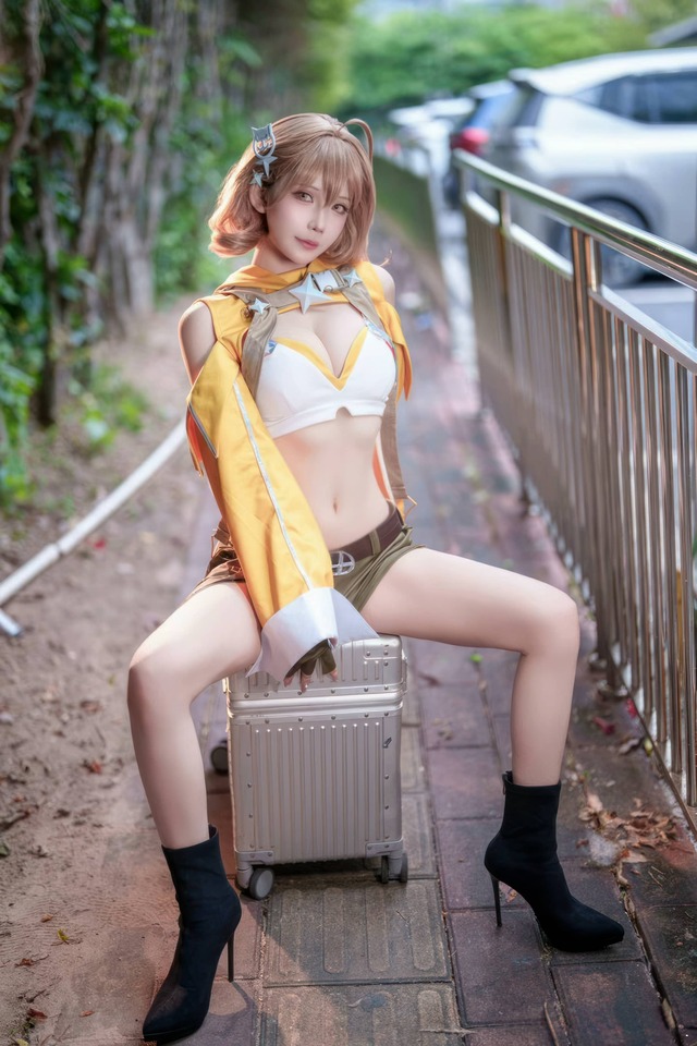 中岛莫之子i·阿妮斯COS赏析:诠释超级巨星版的元气少女魅力 中岛莫之子i·阿妮斯COS赏析:诠释超级巨星版的元气少女魅力