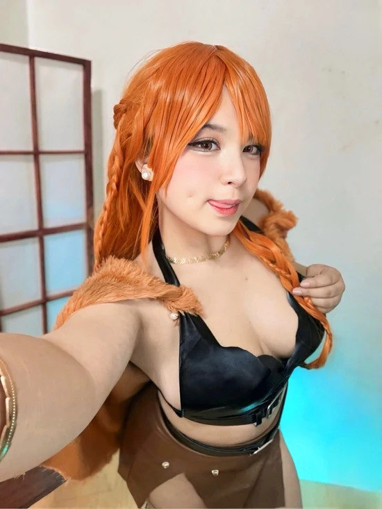 Neomachiii娜美COS：艾尔巴夫战袍还原海贼王巨人岛新造型