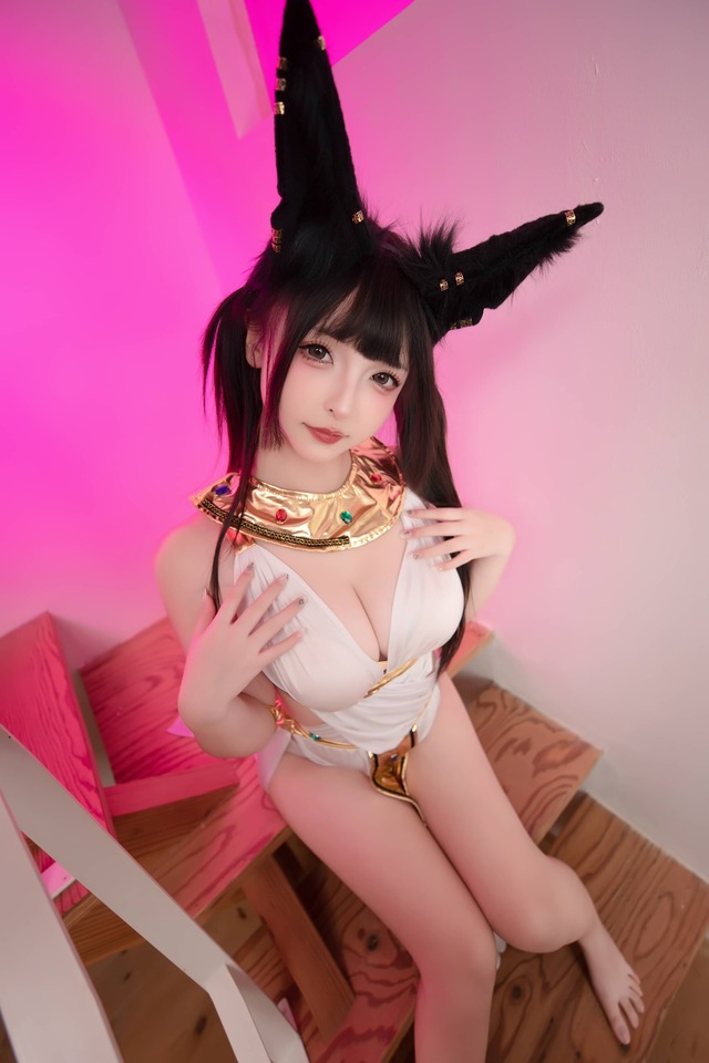 神楽坂真冬猫娘COS：埃及野猫黑白金美学下的异域幻想演绎