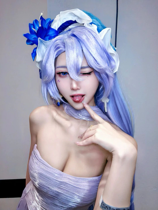 打破次元壁!当冷艳御姐遇上紫色梦幻Ruri绝美坎特蕾拉COS 打破次元壁!当冷艳御姐遇上紫色梦幻Ruri绝美坎特蕾拉COS