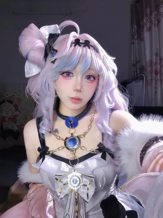 原神菈乌玛神级COS!高颜值与顶级布景重塑提瓦特神秘女神 原神菈乌玛神级COS!高颜值与顶级布景重塑提瓦特神秘女神