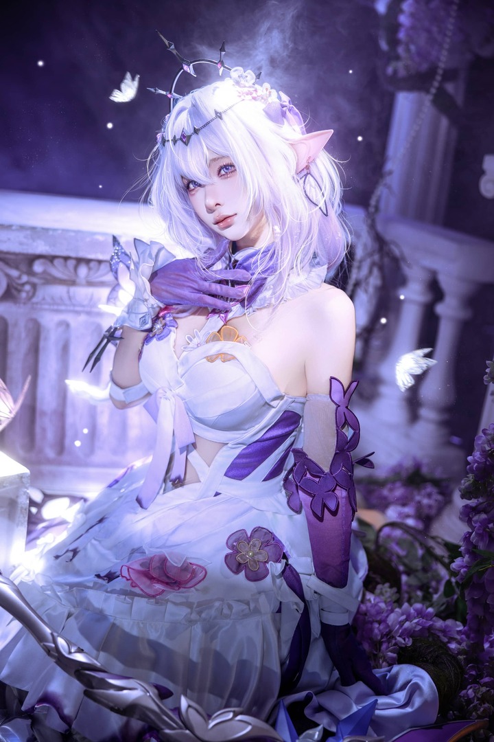 幽蝶幽境与疏离美感:蠢沫沫演绎崩坏星穹铁道遐蝶原服COS 幽蝶幽境与疏离美感:蠢沫沫演绎崩坏星穹铁道遐蝶原服COS