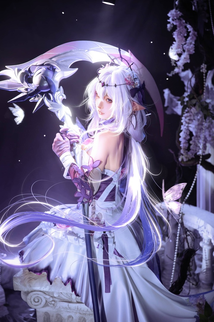幽蝶幽境与疏离美感:蠢沫沫演绎崩坏星穹铁道遐蝶原服COS 幽蝶幽境与疏离美感:蠢沫沫演绎崩坏星穹铁道遐蝶原服COS