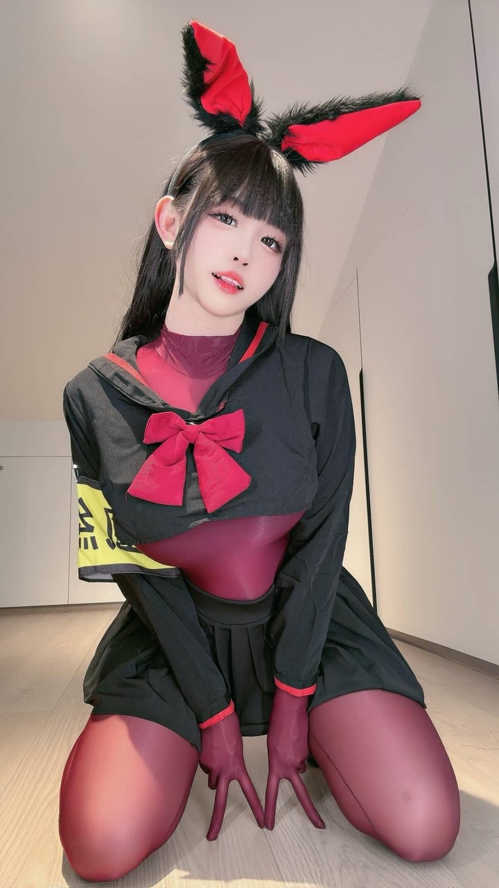 制服秩序与萌系幻想的交融:miko酱ww兔子版风纪委员COS 制服秩序与萌系幻想的交融:miko酱ww兔子版风纪委员COS