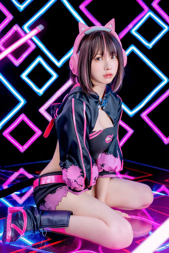 没出特定角色就不算Cosplay？日本顶流Enako的霸气回应火了
