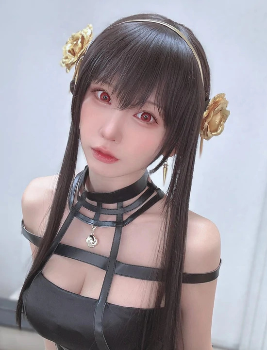 没出特定角色就不算Cosplay？日本顶流Enako的霸气回应火了