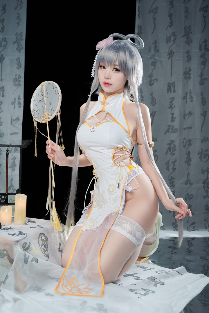 沉静古典美｜miko酱ww旗袍洛天依COS虚拟歌姬的东方浪漫
