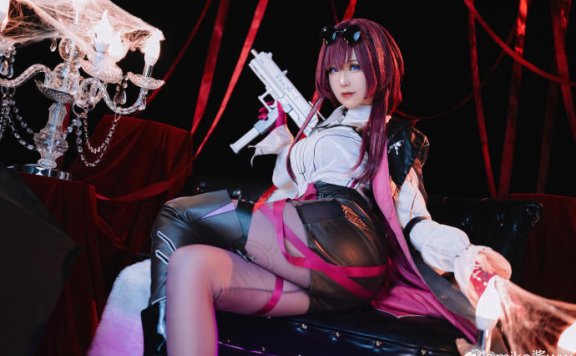 miko酱ww卡芙卡cos，带你进入《崩坏：星穹铁道》奇妙世界！