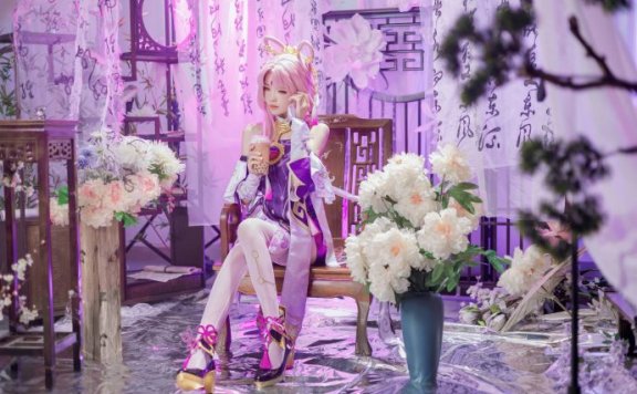 桜桃喵符玄COS：再现星穹铁道太卜大人的性感与智慧