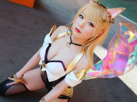 英雄联盟阿狸COS：韩国Coser Eki_Holic演绎九尾妖狐的魅力