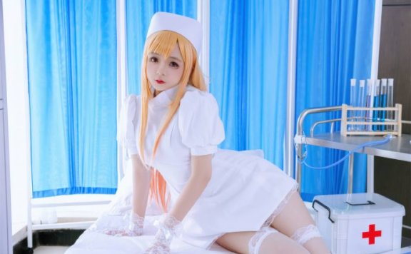 日奈娇喜多川海梦COS：诠释护士版海梦的魅力与娇俏