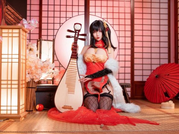 Rioko凉凉子大凤COS:展现碧蓝航线舰娘的优雅与性感