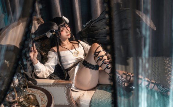 蠢沫沫雅儿贝德COS：从Overlord世界走出来的邪魅女神