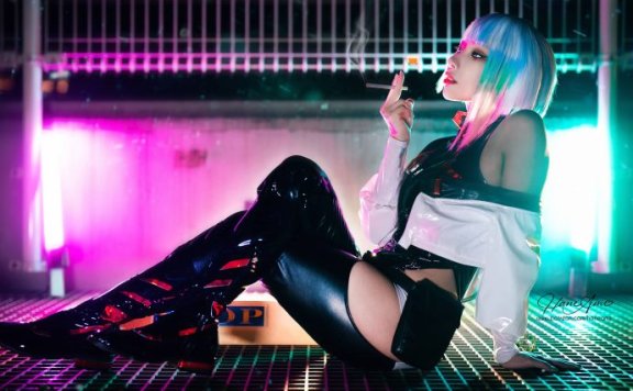 雨波_HaneAme赛博朋克COS：完美诠释露西的性感与叛逆