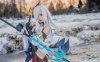 原神如月灰COS：展现申鹤的性感曲线，尽显仙气气质