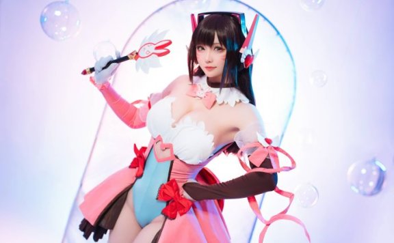 守望先锋星之迟迟COS：演绎粉色战姬D.VA的甜美与性感之舞