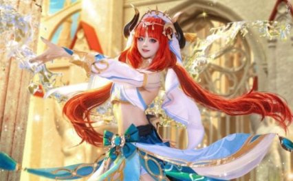 小柔SeeU原神COS：演绎祖拜尔剧场妮露的性感与优雅