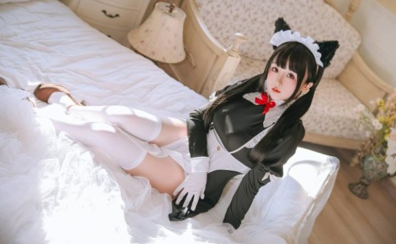 日奈娇猫娘女仆COS：性感与可爱并存的二次元梦幻时刻