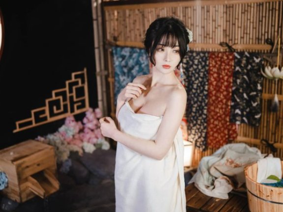 撩人心魂的温泉旅行:rioko凉凉子cos年上の韵的温柔姐姐