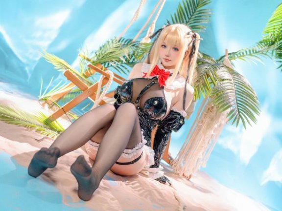 死或生星之迟迟COS：玛莉·萝丝性感可爱与战斗力的展现