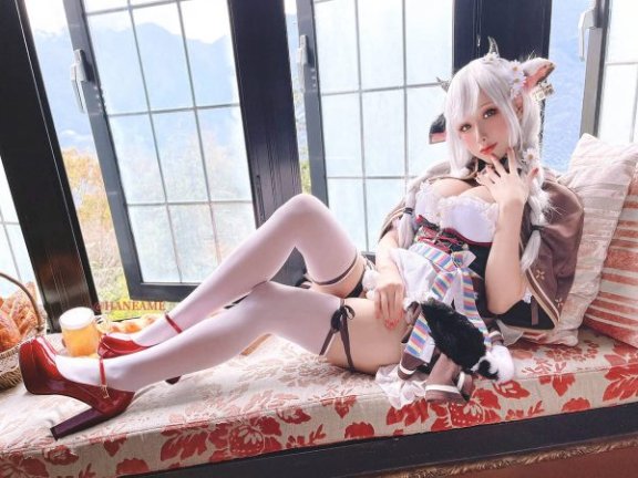 雨波_HaneAme白银诺艾尔COS：性感与可爱的女骑士降临