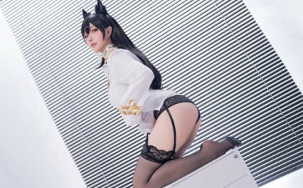 星之迟迟碧蓝航线COS：完美演绎舰娘爱宕的性感与优雅