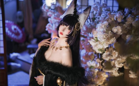 黑金战袍下的温柔杀意：rioko凉凉子cos绝美樱花狐姬武藏