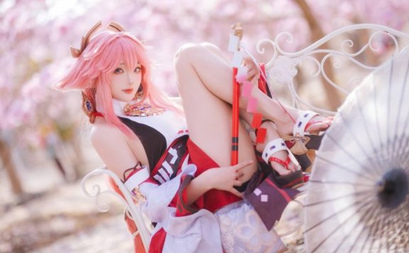 原神瓜希酱COS：完美演绎八重神子的优雅与神秘狐妖魅力