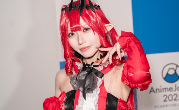 性感妖精骑士降临：蟹nyan芭万·希cos引爆AnimeJapan2025