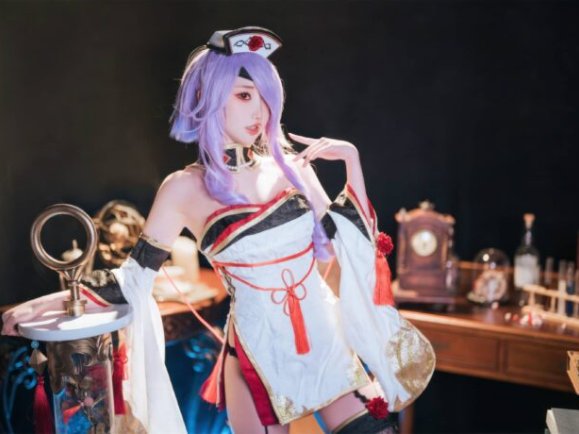 公主连结面饼仙儿COS：演绎大江户深月的性感与神秘魅力