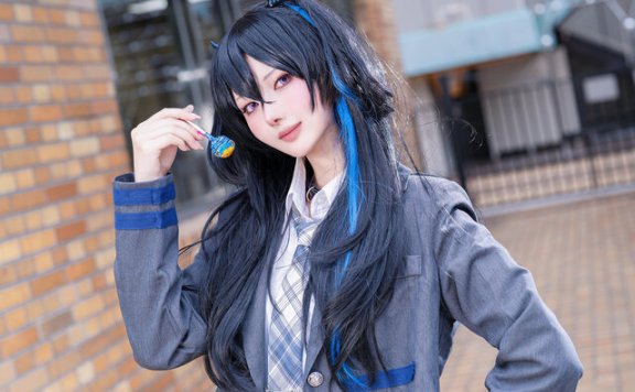 VTuber一之瀬琉羽COS：百瀬サク恶魔制服太可爱让人心动！