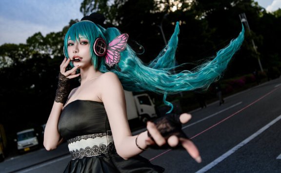 零崎沙耶初音未来COS：在NICONICO2025上的璀璨亮相