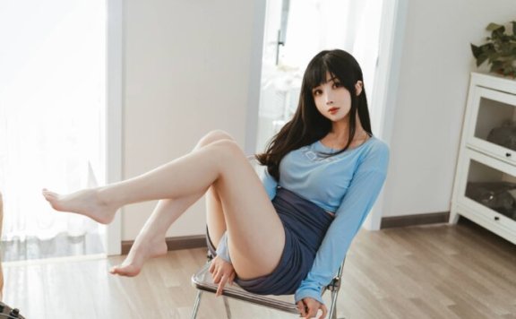 吉他妹妹COS再升级，rioko凉凉子弹奏出清新与性感的和弦