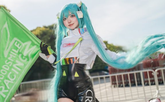 千夢chimu未来之音COS：赛车服虚拟偶像惊艳亮相NICONICO