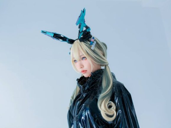 未来战士与梦幻少女的结合：ElyEE子cos卯兎的极致魅力