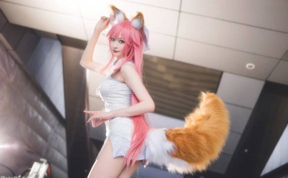 狐媚无敌惊艳全场：南宫cos旗袍玉藻前狐魅之美扑面而来