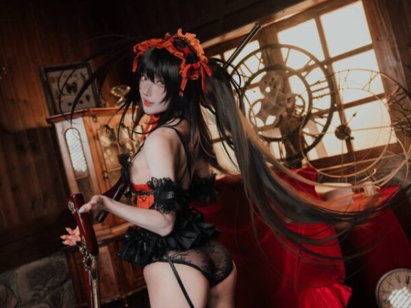 阿包也是兔娘时崎狂三COS：完美再现红黑魅影的致命诱惑
