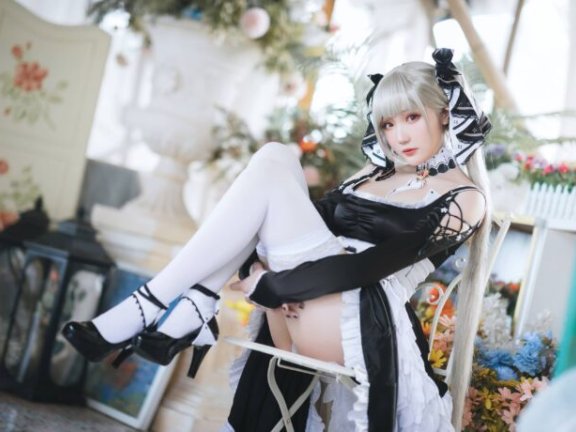 瓜希酱可畏COS:演绎碧蓝航线女仆版舰娘的性感与优雅