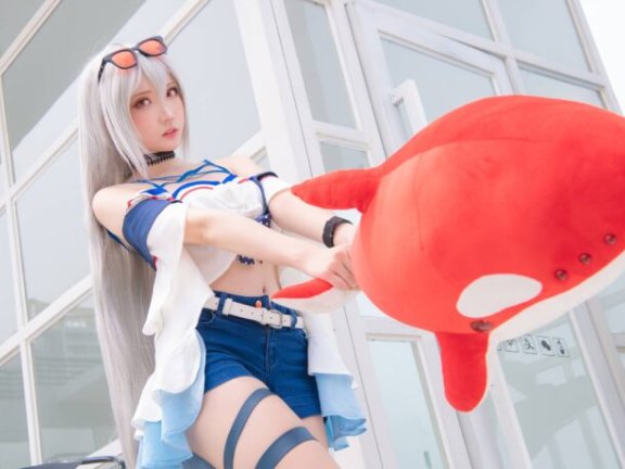 瓜希酱斯卡蒂COS:完美演绎明日方舟深海猎手的冷酷魅力