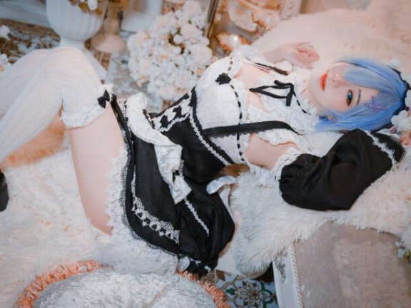 Sally Dorasnow蕾姆COS：温柔与魔力并存的异世界梦幻之美