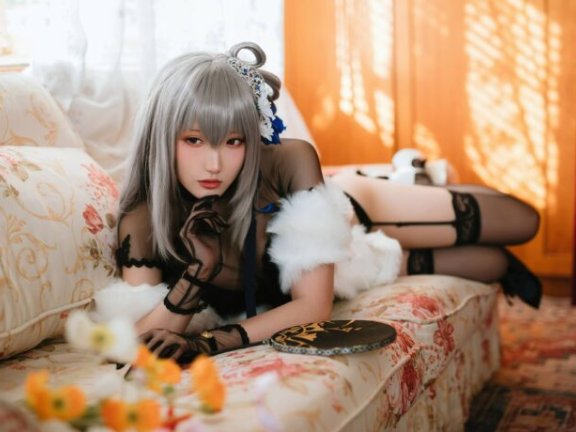 瓜希酱路易九世COS:展现碧蓝航线旗袍舰娘的东方古典美
