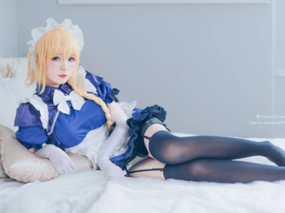 信仰温柔交织:霜月shimoCOS完美再现FGO贞德的圣女形象