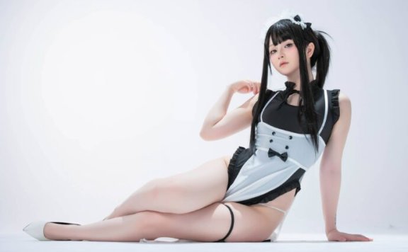 屿鱼Yukako原创COS：演绎拉伸教学优雅与力量的完美融合