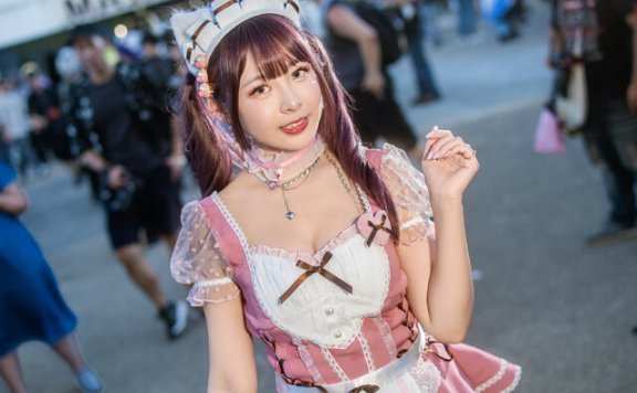 HeleneKairin猫耳女仆COS:于甜美与灵动间,演绎次元幻想