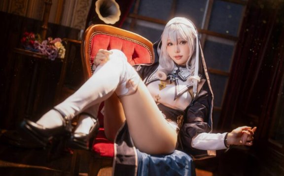 温柔与英气的完美结合:ElyEE子COS白银诺艾尔的骑士风范