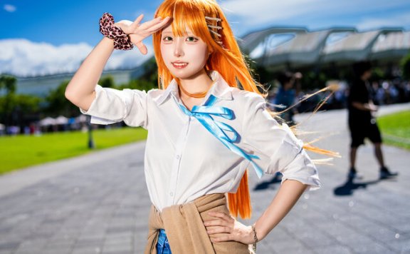 FF45惊艳时刻!Reo紫云清夏COS橙发绿瞳掀起夏日偶像风暴